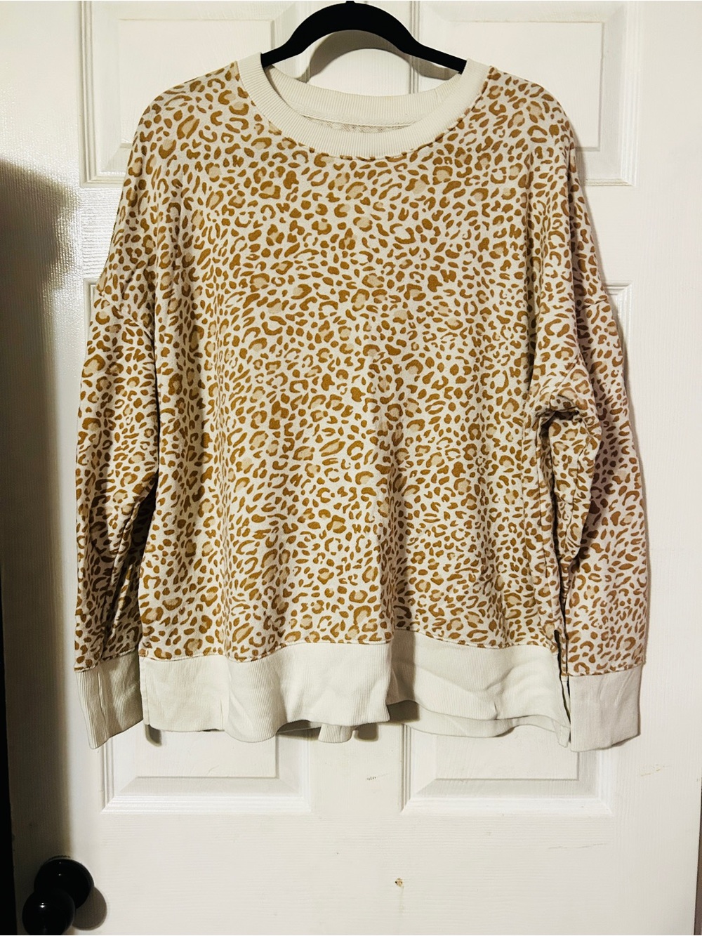 Time and Tru Cream Sweatshirt with Tan Leopard Print
